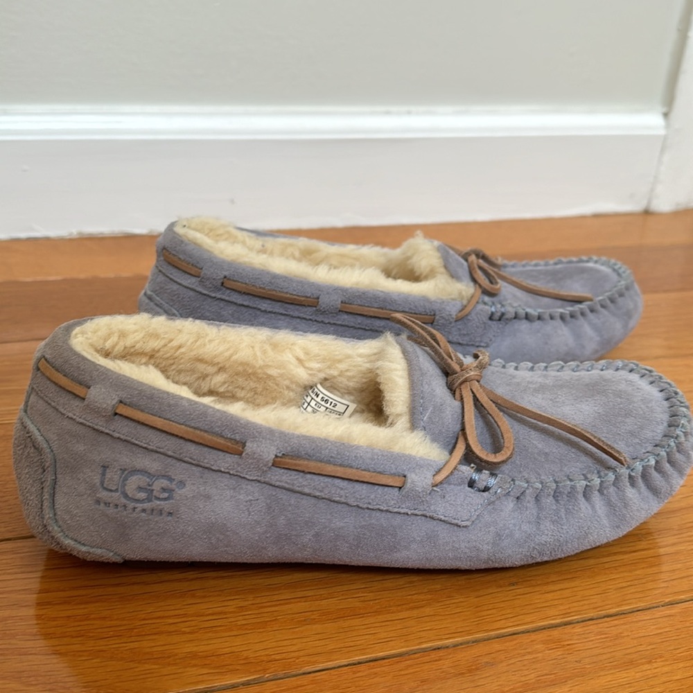 UGG Women's Dakota Moccasin Shoes - Picture 2 of 11